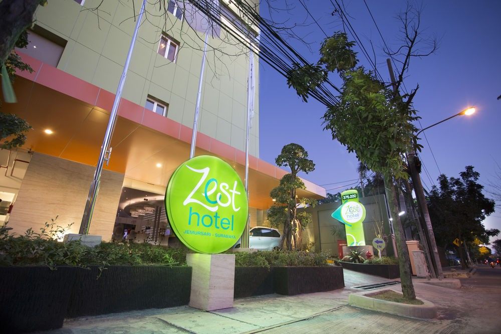 Yello Hotel Jemursari Surabaya Ngoại thất bức ảnh